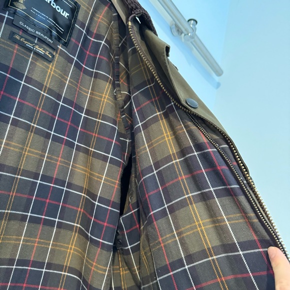 Barbour Classic Beaufort Jacket C42 - Picture 5 of 10